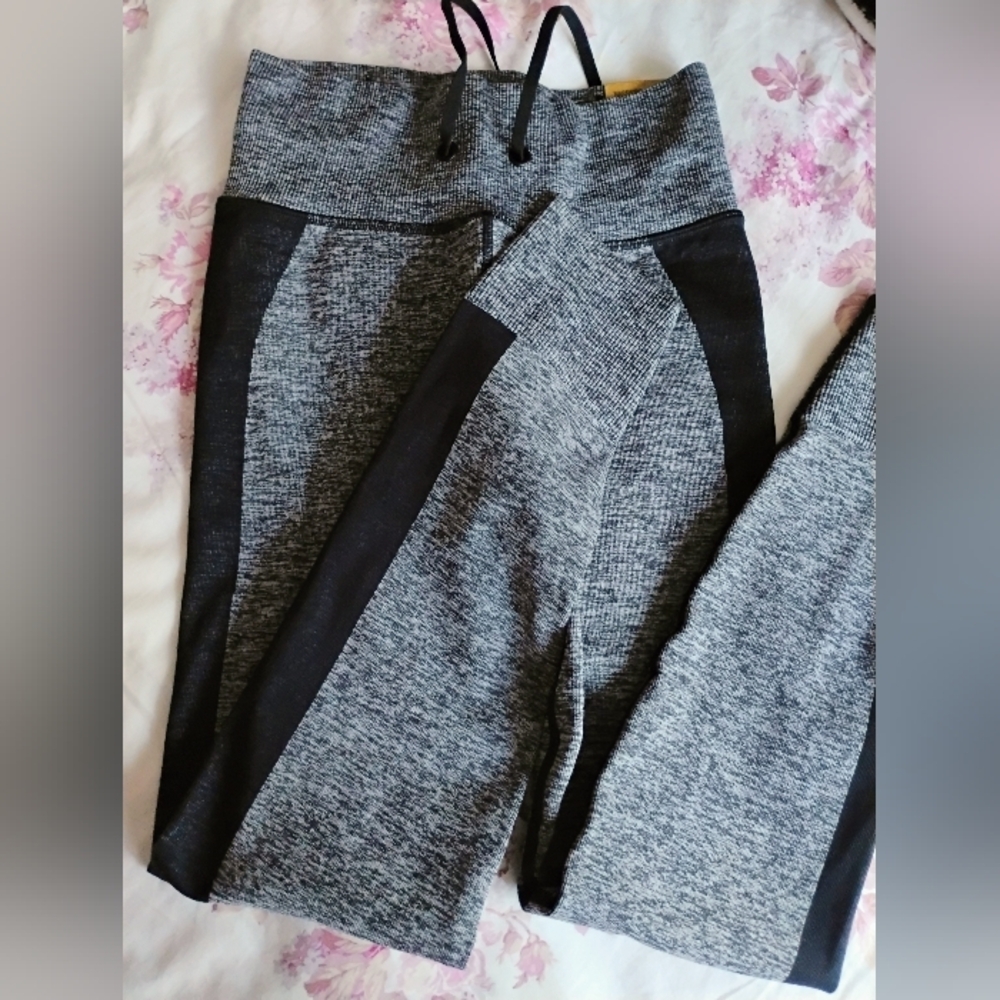 Victoria's Secret PINK Active Gray & Black Seamless Joggers SIZE X-SMALL 🆕 - Picture 10 of 12